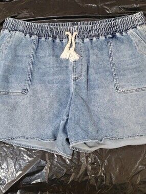 Maurices 20W High-Waist Light Denim Elastic Waist Shorts